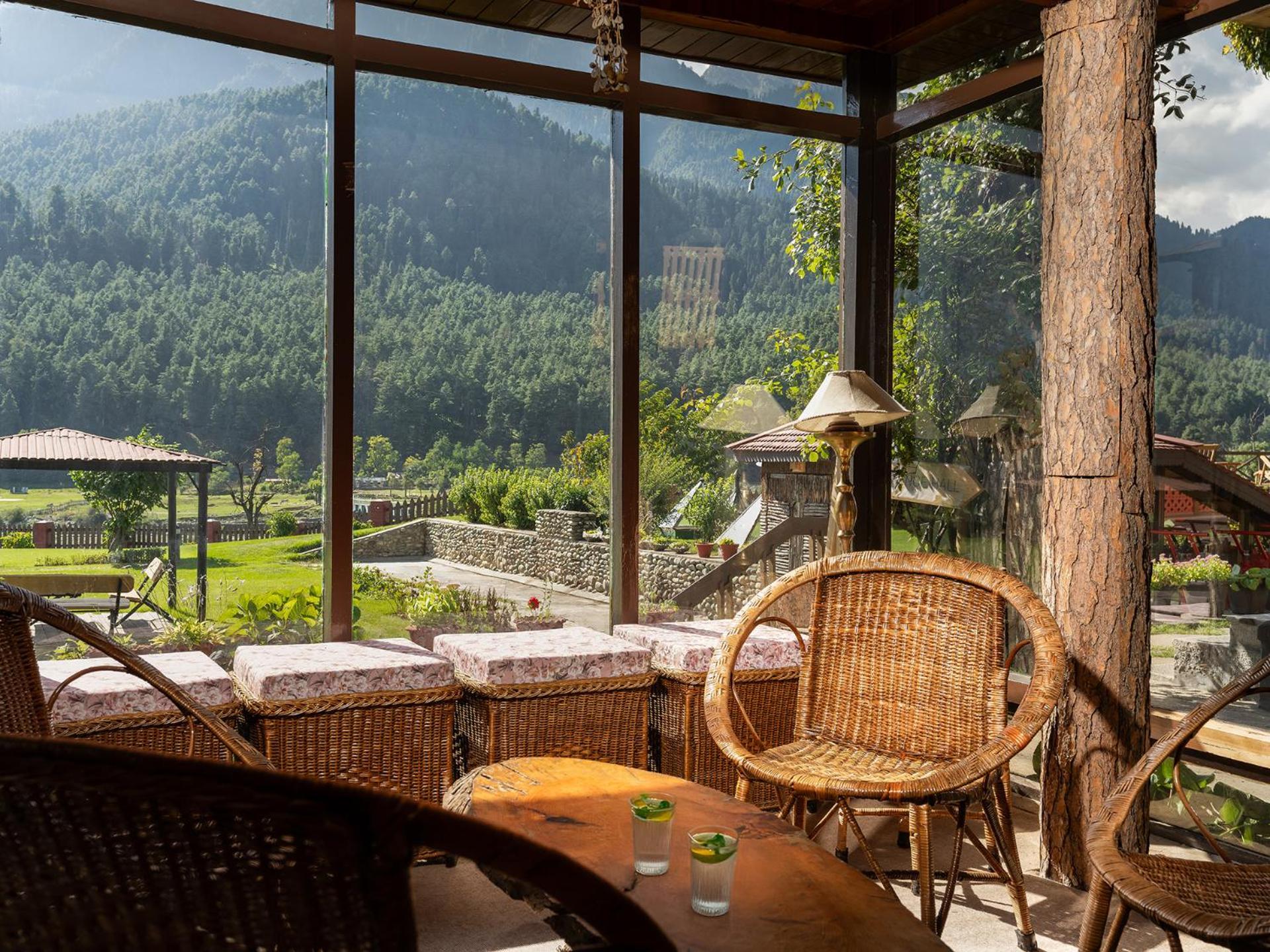 på 100 m² i Pahalgam, med 1 sovrum och 1 badrum  Exteriör bild