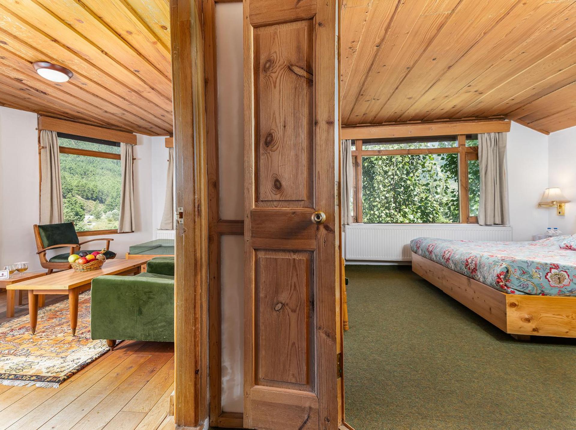 på 100 m² i Pahalgam, med 1 sovrum och 1 badrum  Exteriör bild