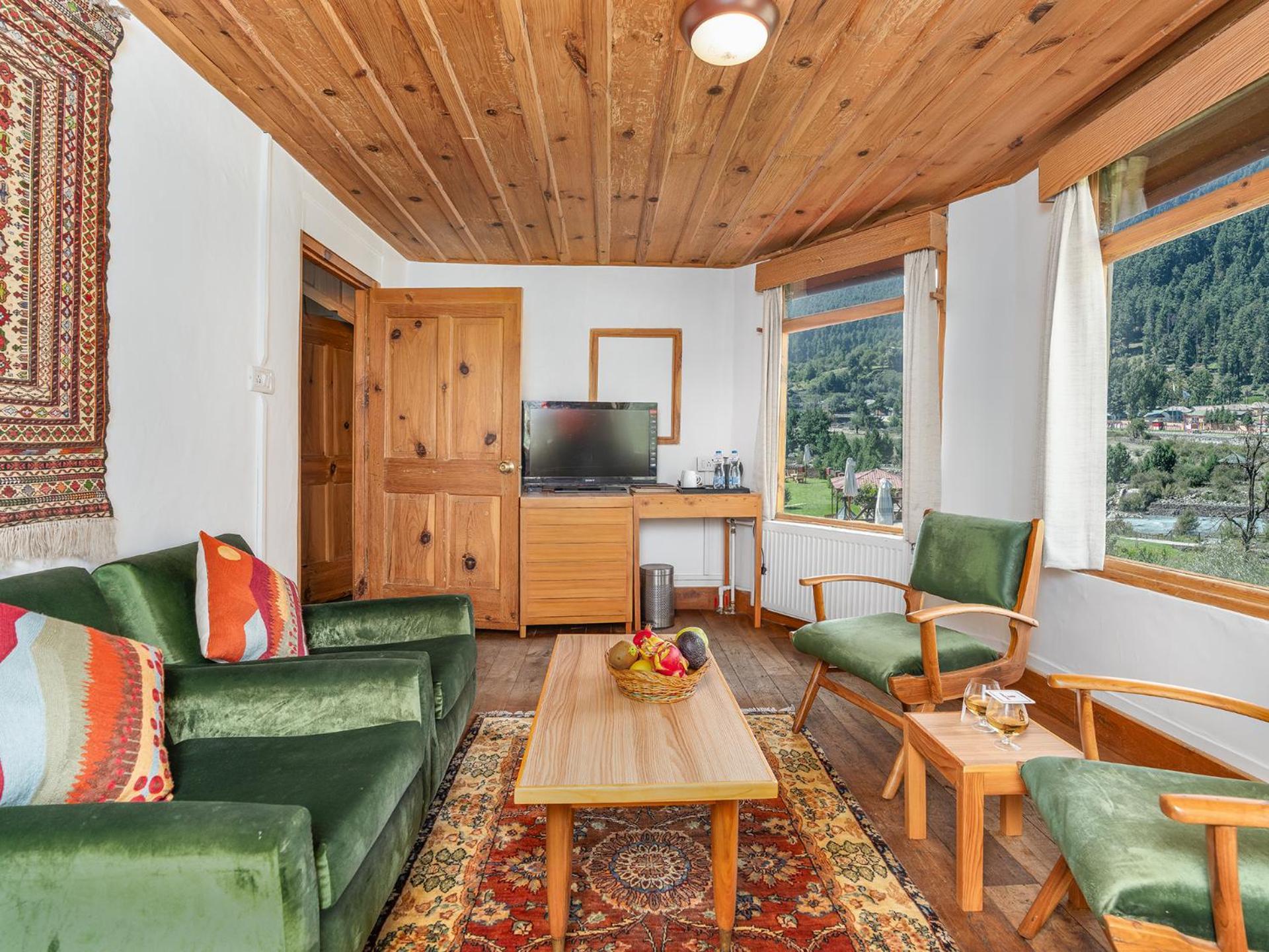på 100 m² i Pahalgam, med 1 sovrum och 1 badrum  Exteriör bild