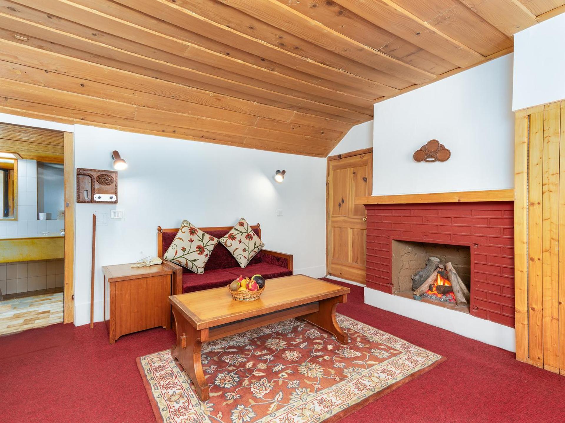 på 100 m² i Pahalgam, med 1 sovrum och 1 badrum  Exteriör bild